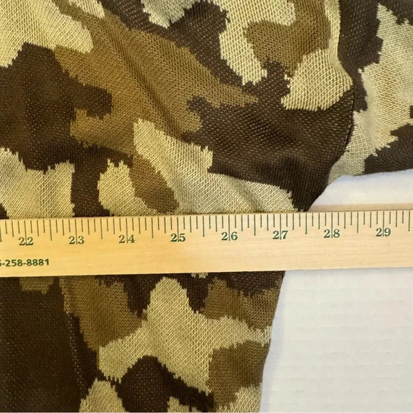 Wonderly Green Camo Dolman Sweater - Picture 5 of 7